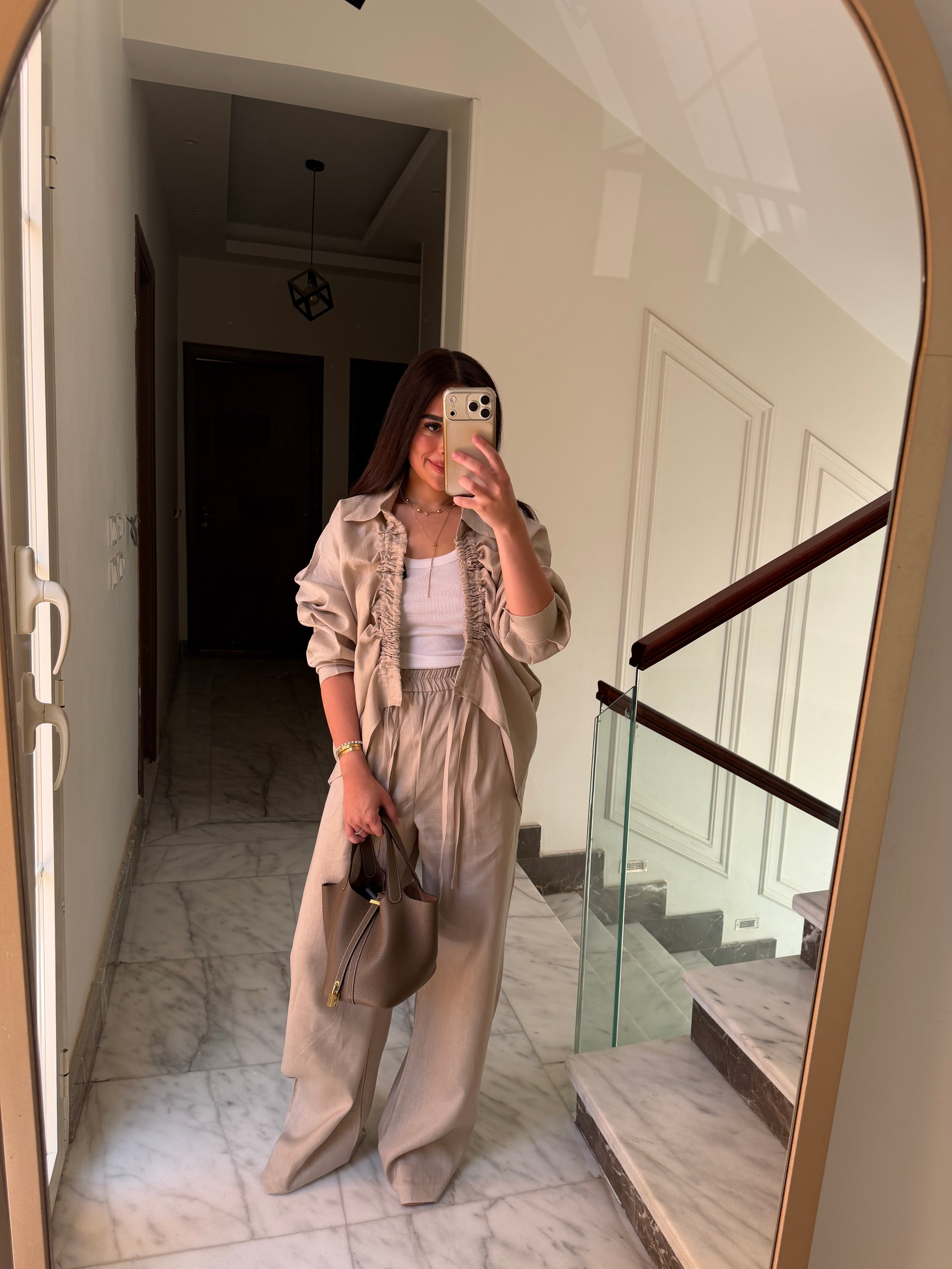 The Nomad Plain Set in Beige